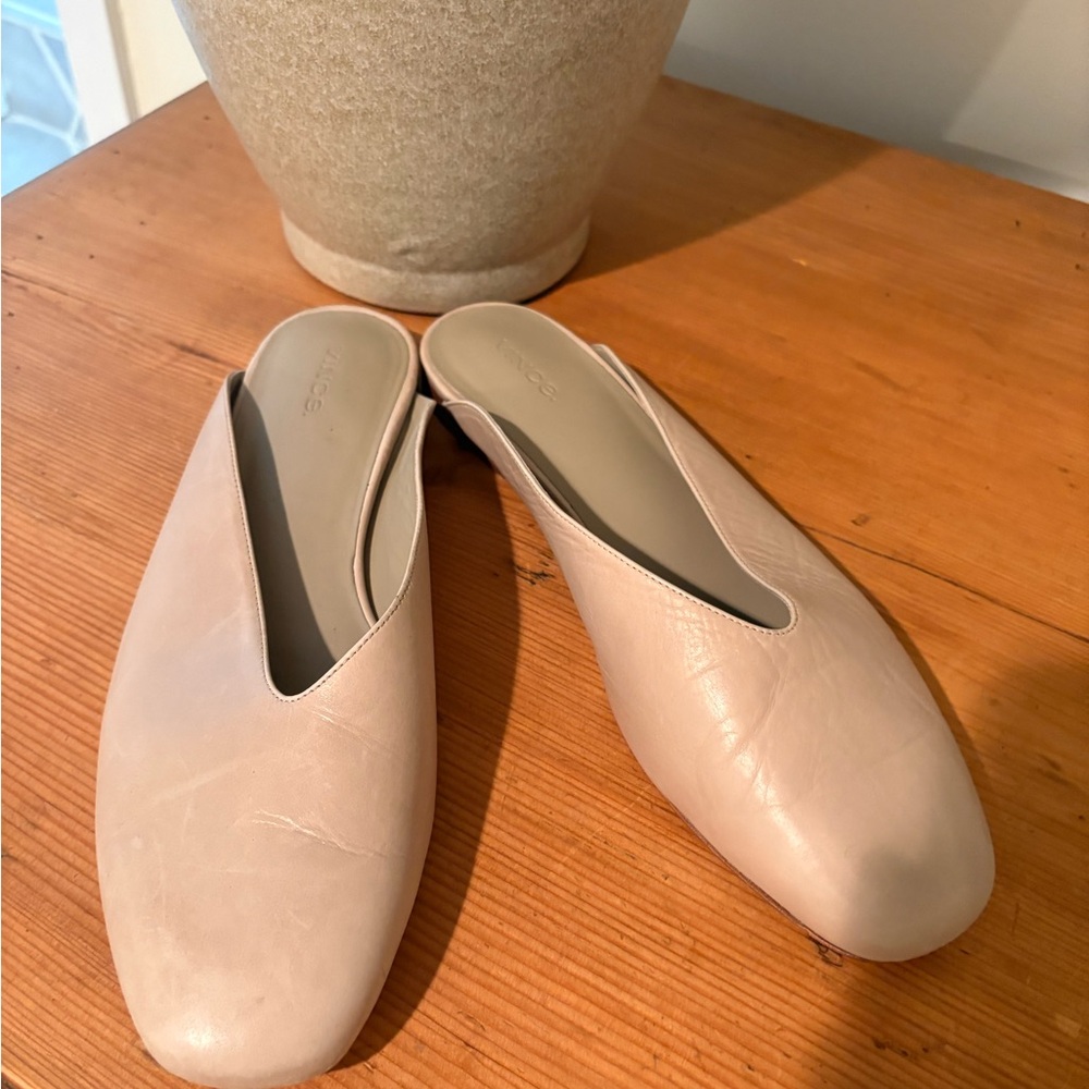 Vince Levins mules 8.5